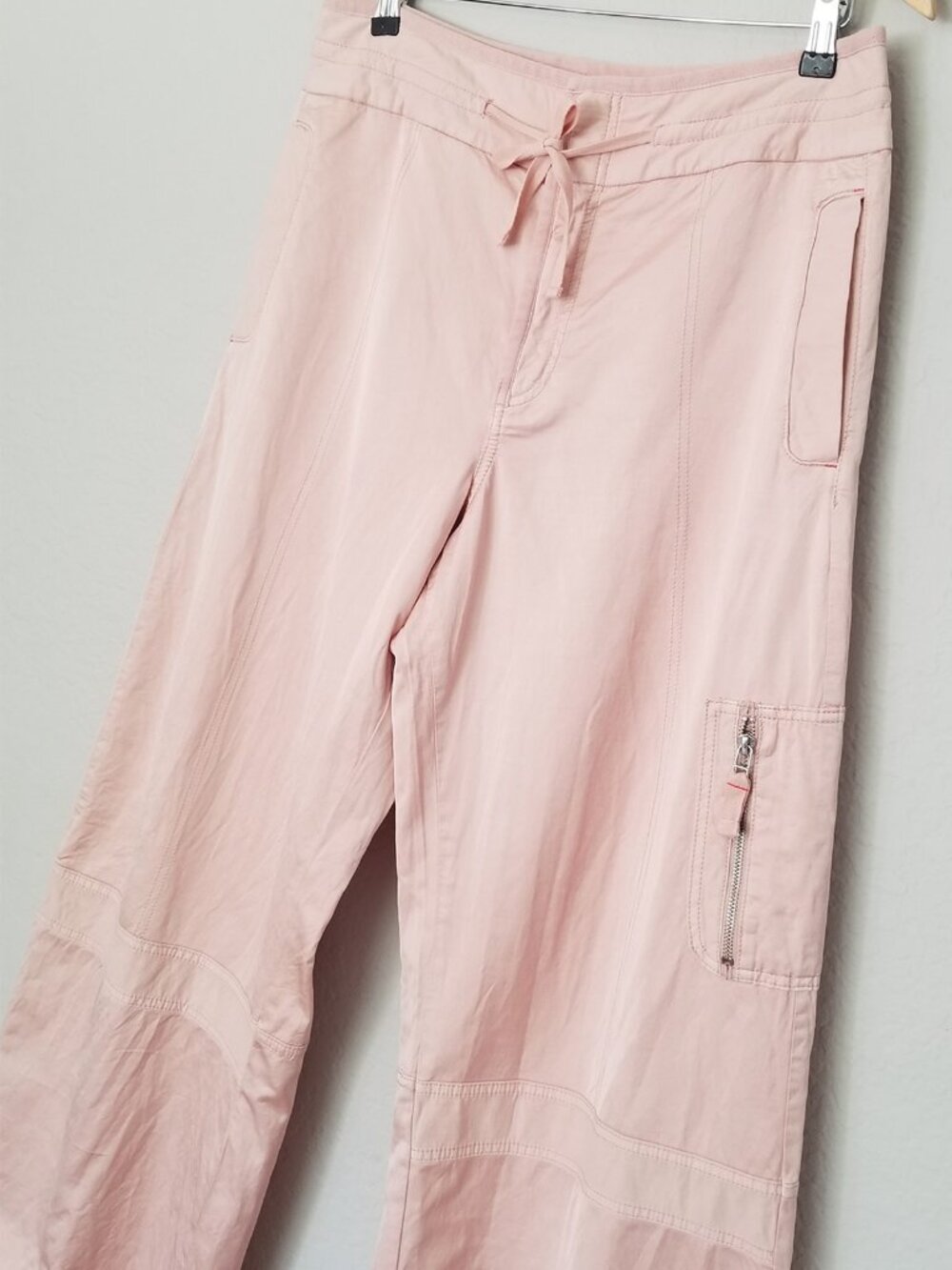 Anthropologie Pilcro Satin Parachute Pants 31 Blush Pink Wide Leg Baggy $179 - Picture 8 of 16